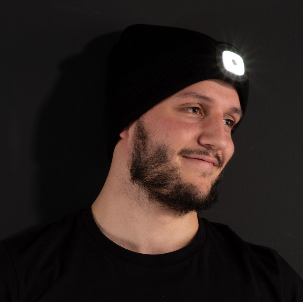 Pletená čepice s SMD LED světlem