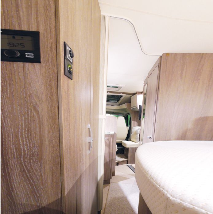 Dělicí stěna REMIform II 80 x 190 cm, krémově bílá