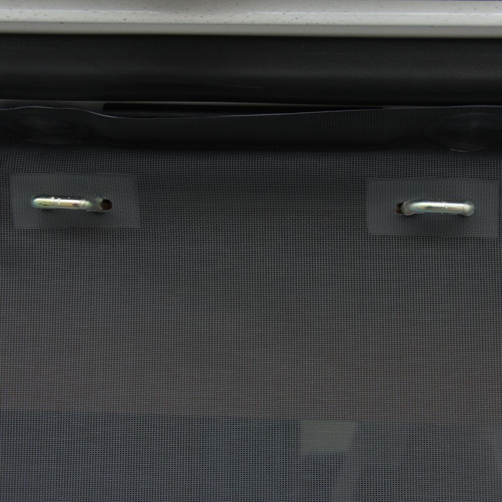 Ochranná síť proti hmyzu, posuvné dveře s magnetickým upevněním