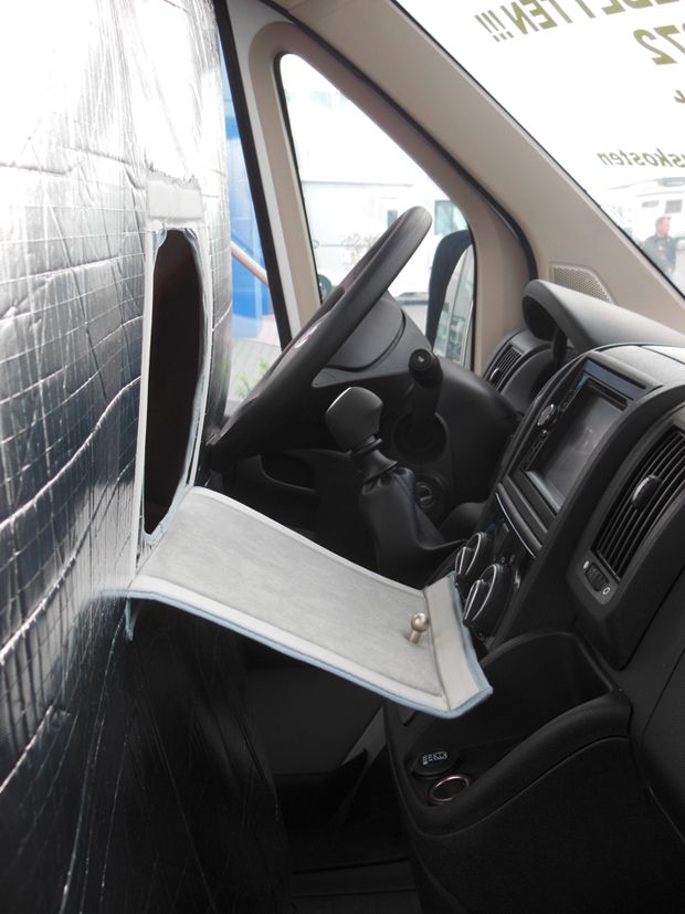 Izolační stěna pro Fiat Ducato od 07/2006, světle šedá