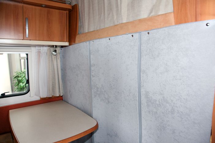 Termoizolační dělicí stěna, béžová