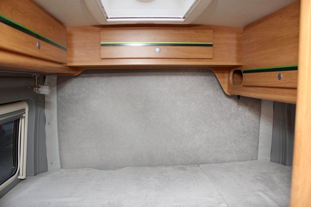 Termo závěs na zadní dveře