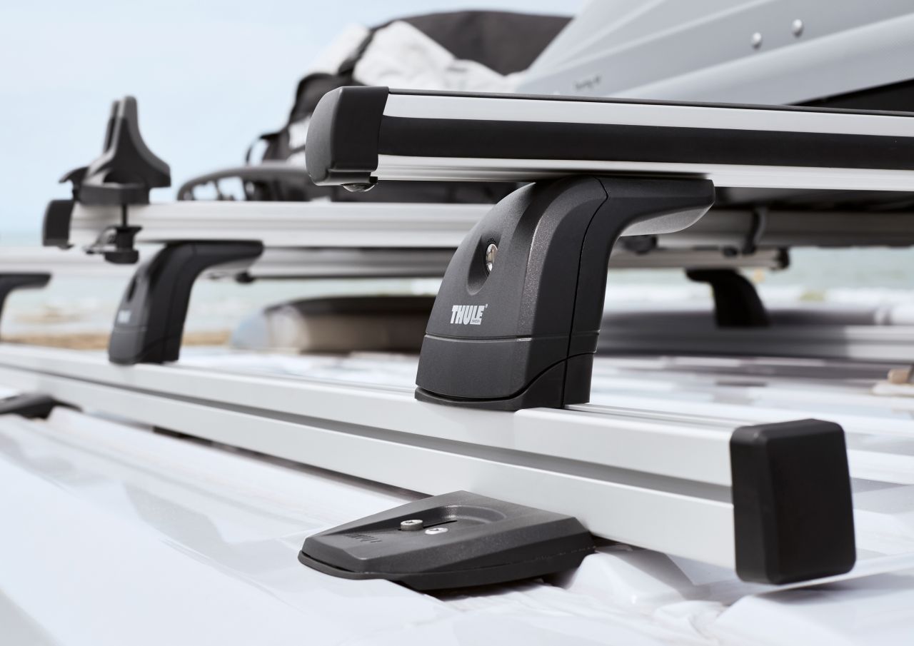 Thule Roof Rack Longitudinal Rails with Awning Set, L2H2