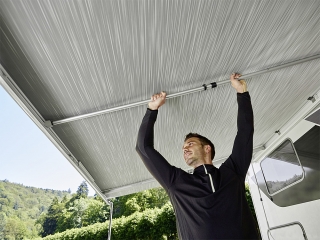 Napínací rafter markýzy Thule Omistor série 6/9, výsuv 300 cm